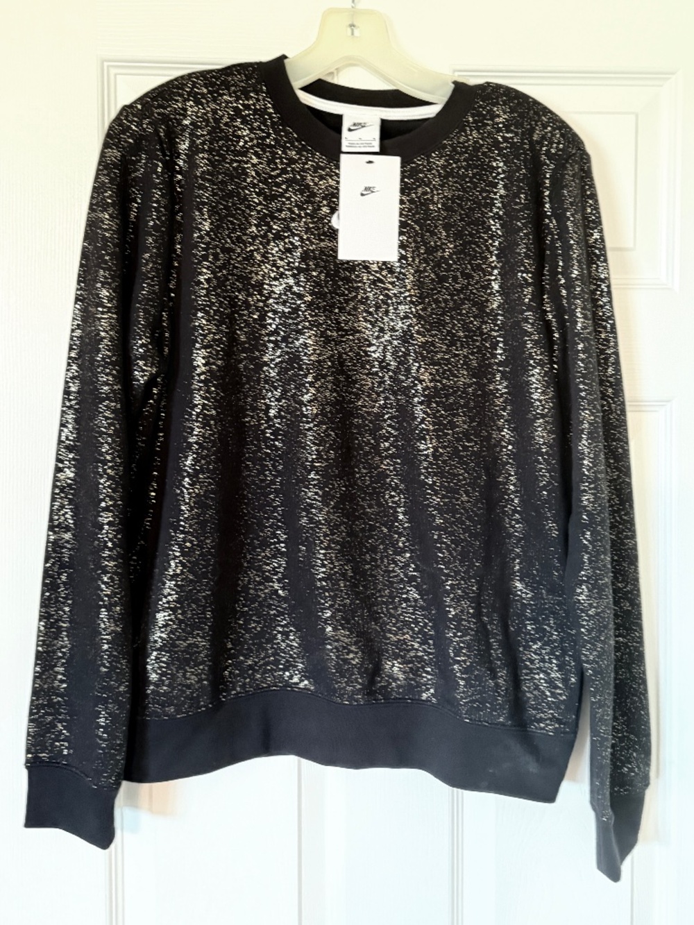 Nike Womens Black Glitter Stardust Fleece Crewneck Sweatshirt Size Medium NWT